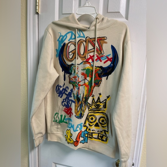 Genuine (brand) new graffiti hoodie with sequins and embroidery. Medium - Picture 1 of 7